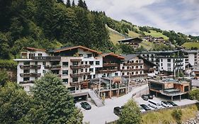 THOMSN-Alpine Rock Hotel